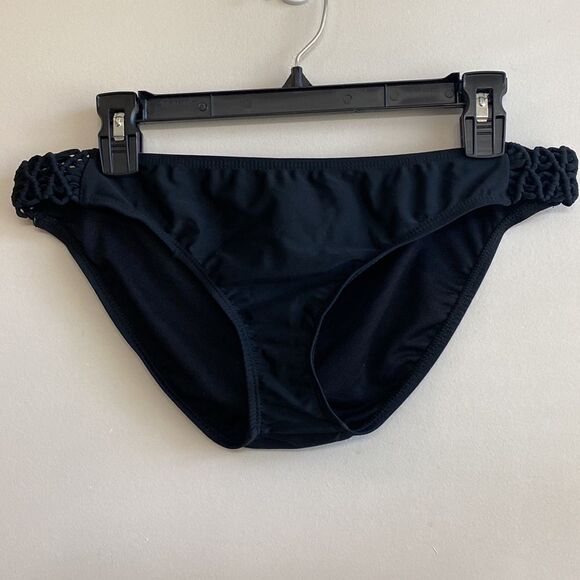 Nwt SO Black Junior Hipster Bikini Bottoms with Macrame Sides - Picture 1 of 7